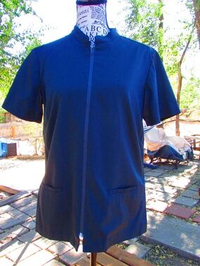 Women's Navy Zipper Scrub Short Sleeve Top